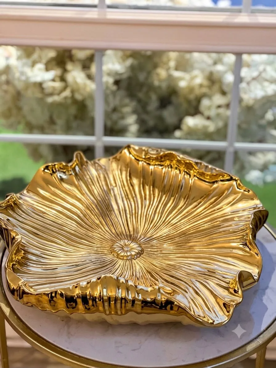 GOLD FLOWER TRAYS