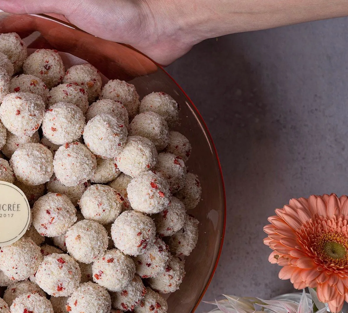 Coconut raspberry chocolate