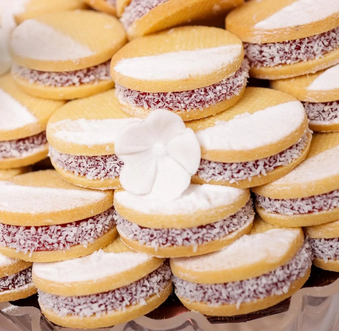 STRAWBERRY JAM COCONUT