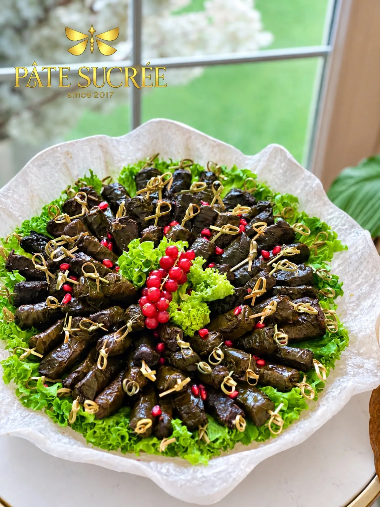 VINE LEAVES