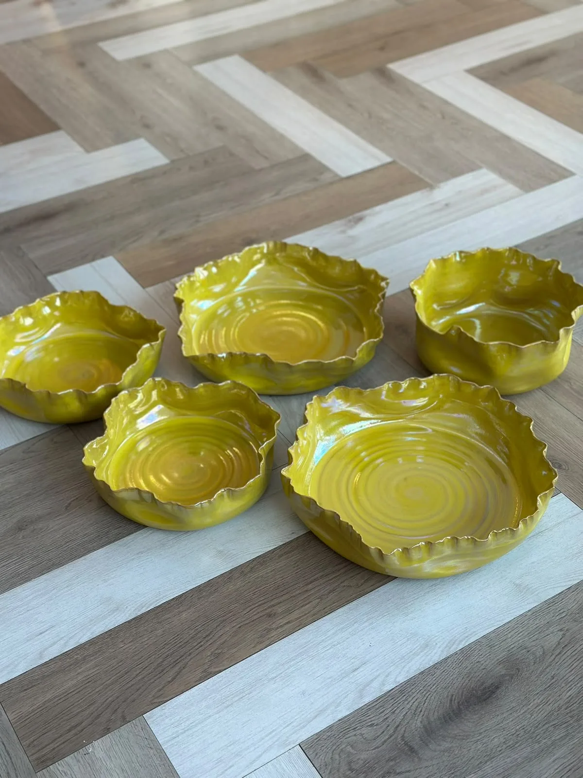 CERAMIC VIBRANT YELLOW TRAYS