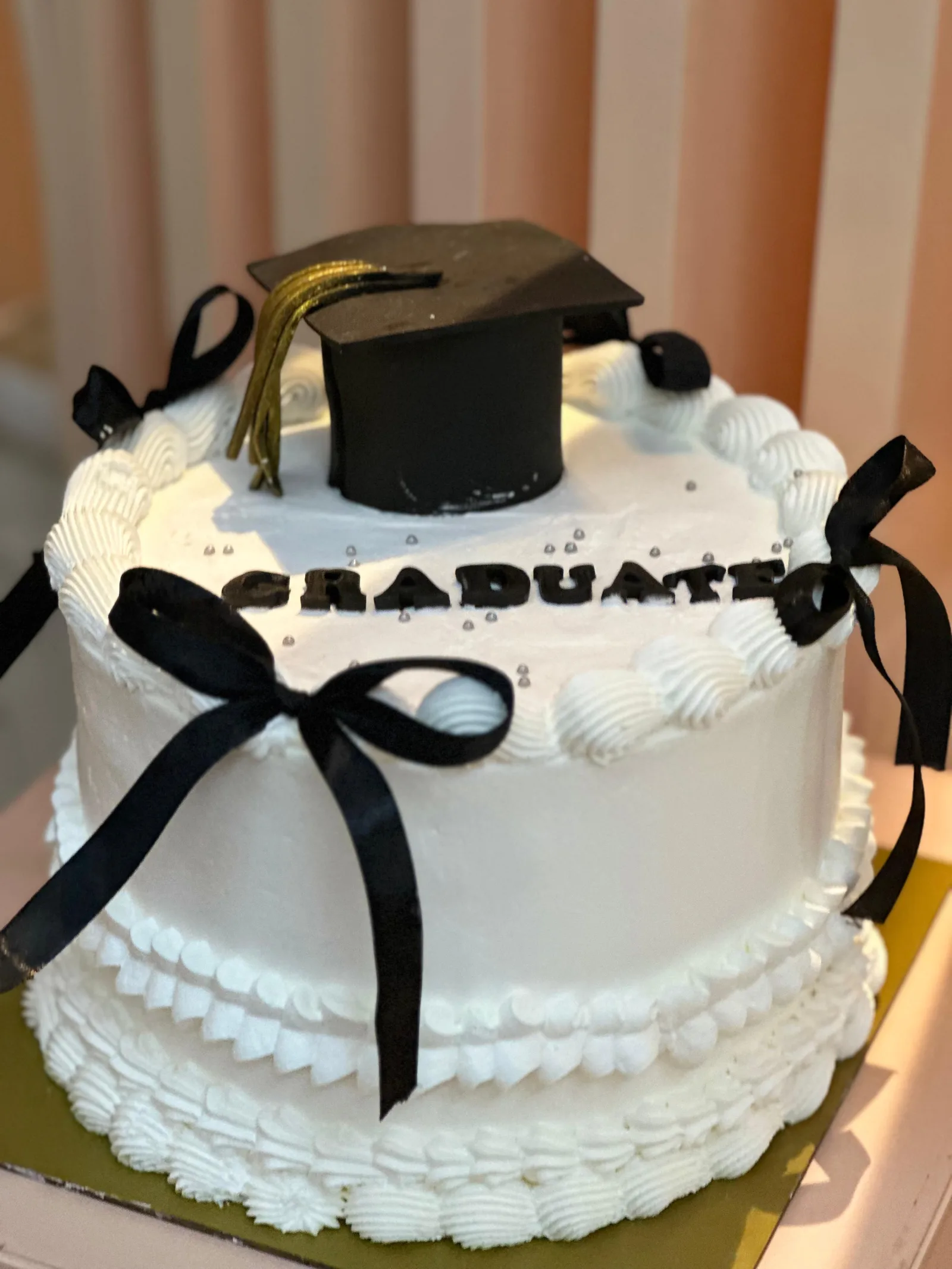 GRADUATION CAKE