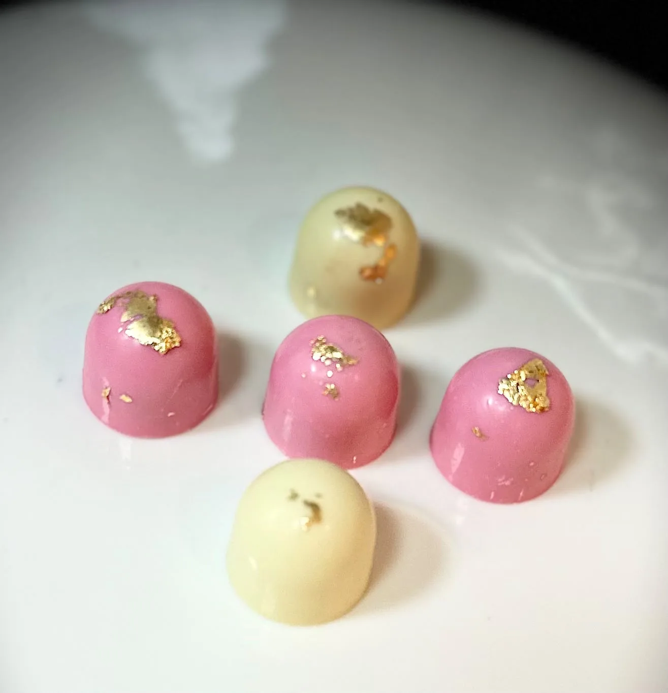 CUSTOMIZE CHOCOLATE