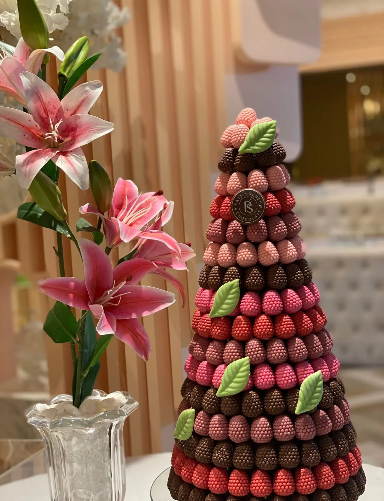 BERRIES CHOCOLATE TOWER