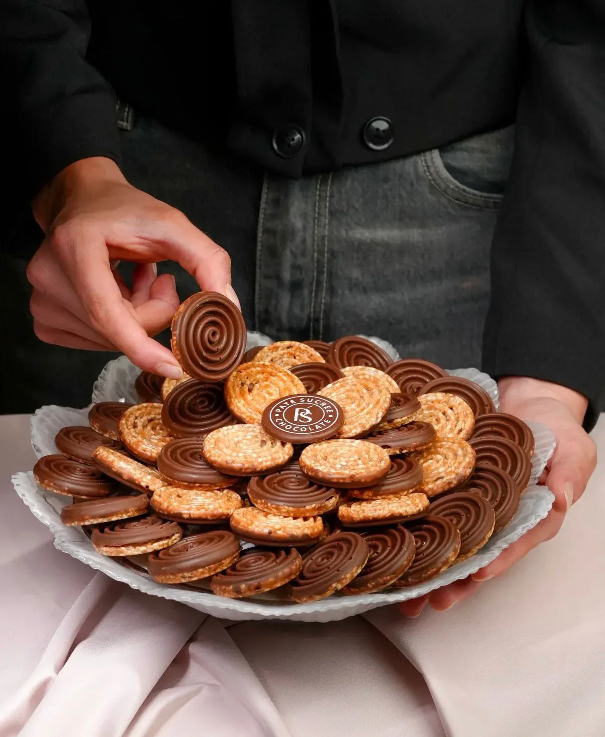 Simsimiya chocolate