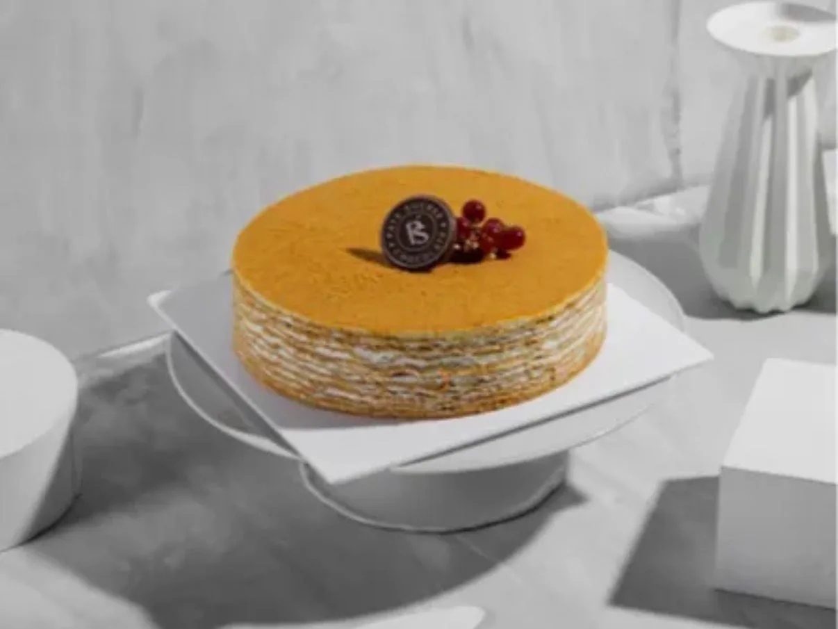 Honey cake round
