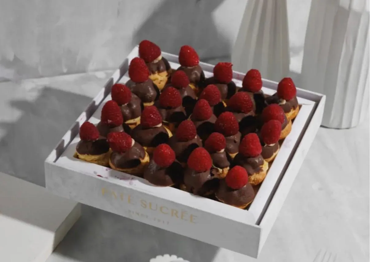 Chocolate choux